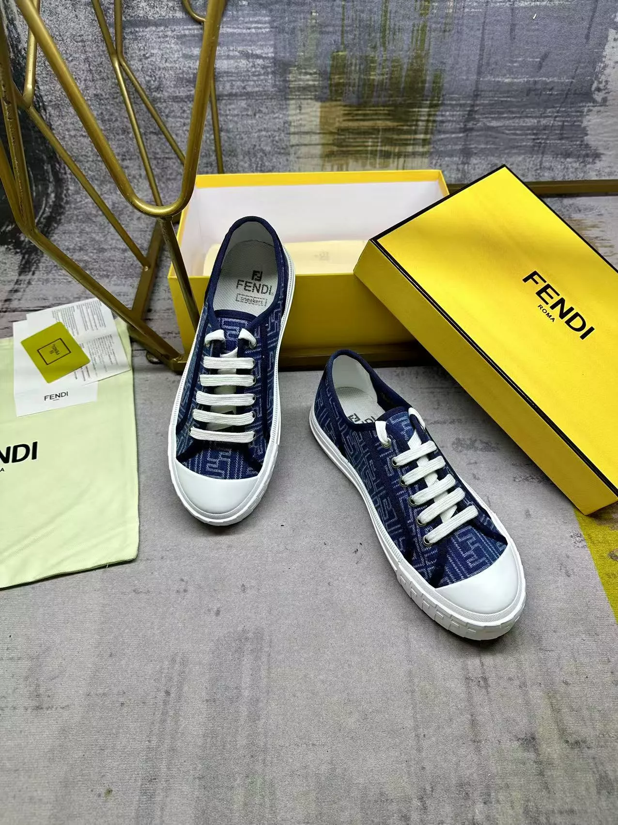 Fendi Casual Shoes For Women Sleek 1178