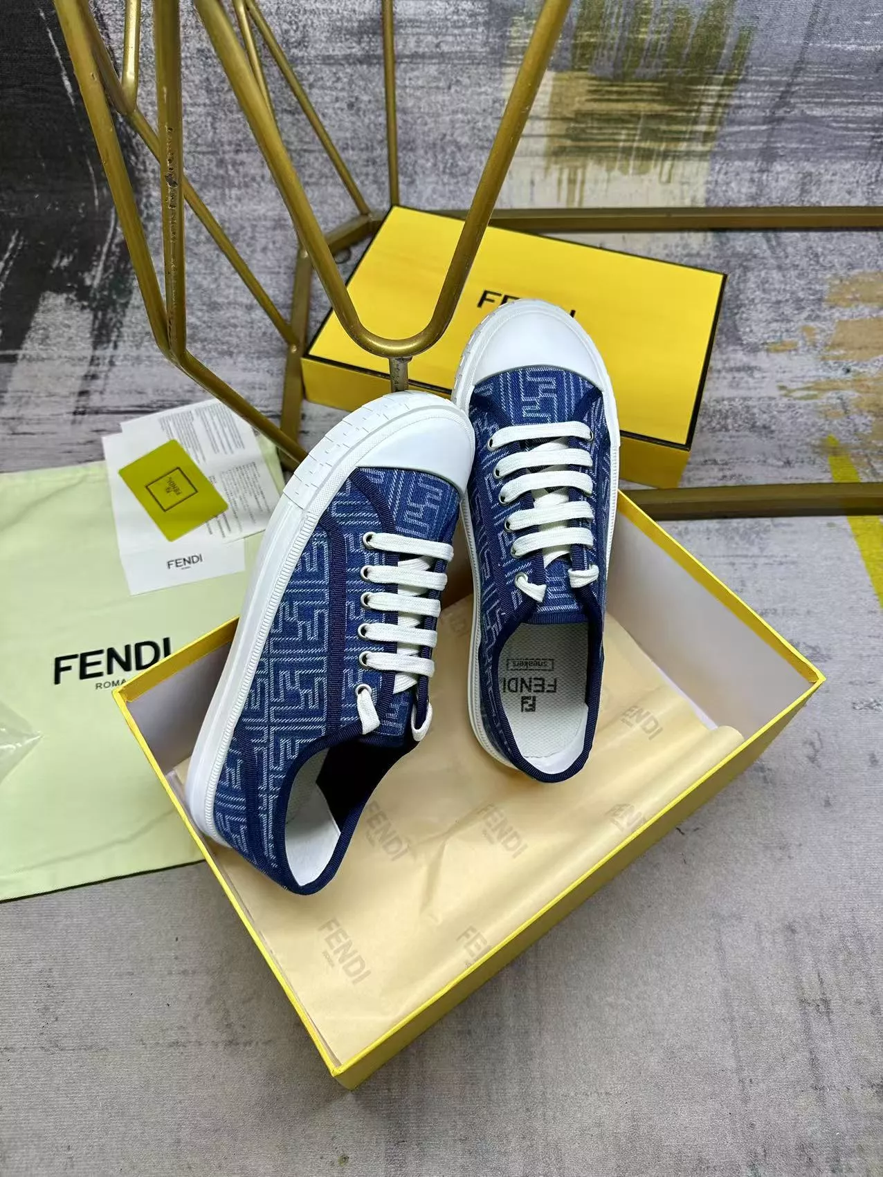 Fendi Casual Shoes For Women Sleek 1178