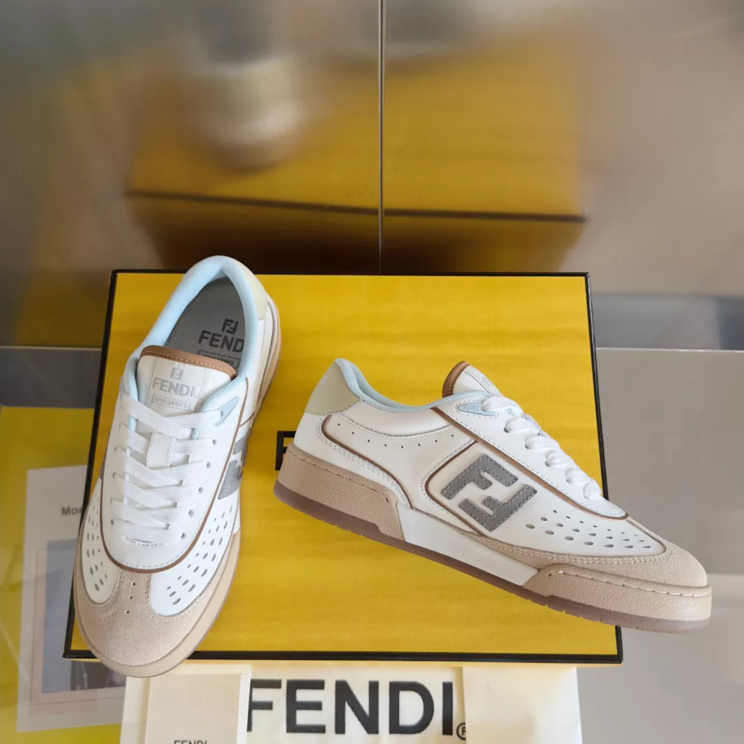 Fendi Casual Shoes For Women StreetReady 1040