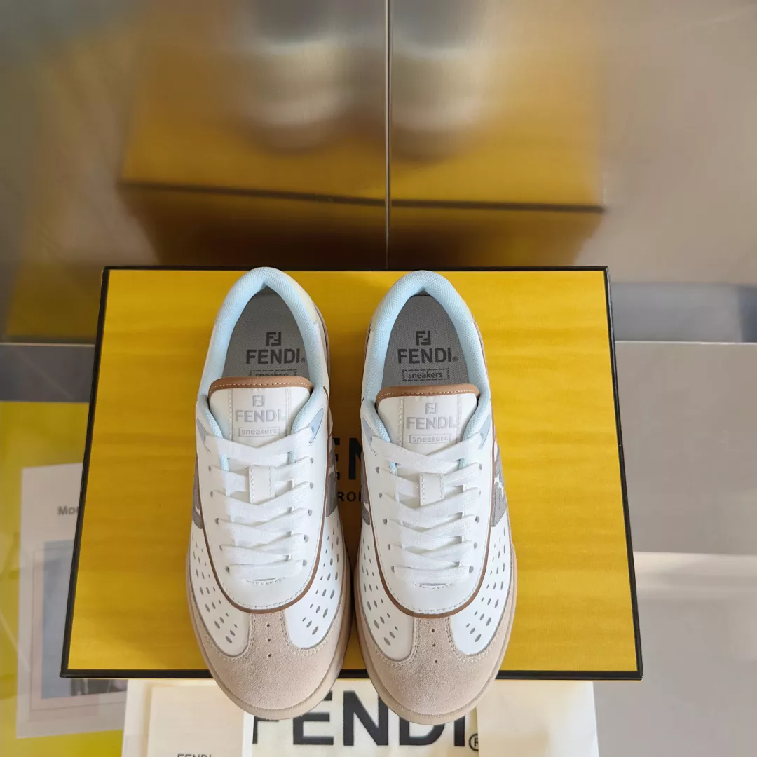 Fendi Casual Shoes For Women StreetReady 1040