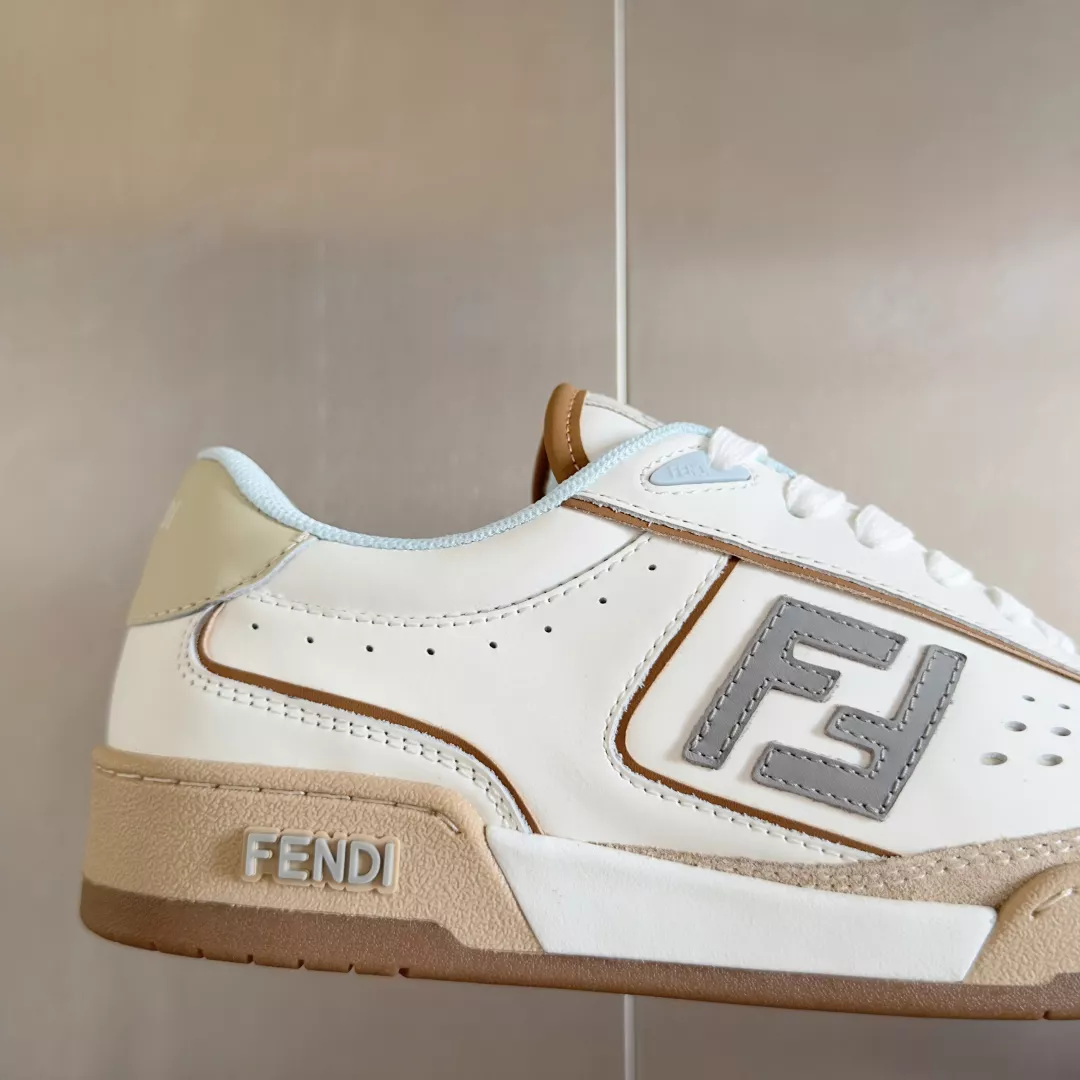 Fendi Casual Shoes For Women StreetReady 1040