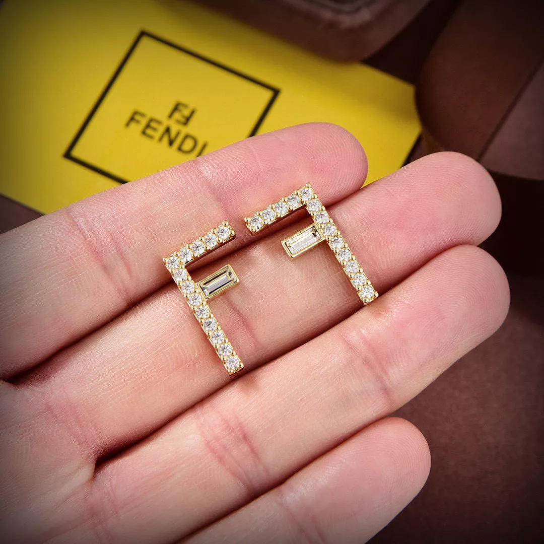 Fendi Earrings For Women AllSeason 1044