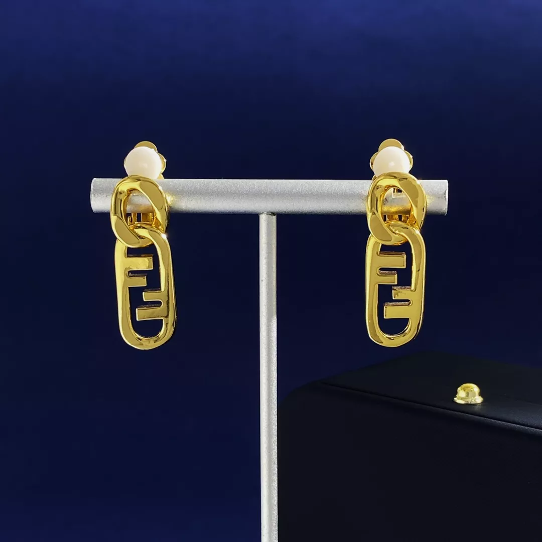 Fendi Earrings For Women Durable 3825