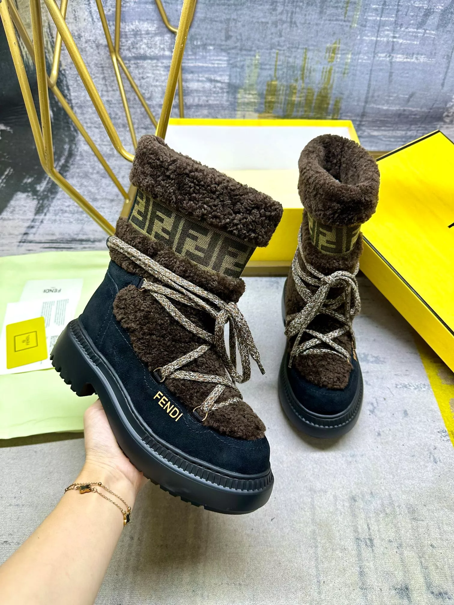 Fendi Fashion Boots For Women Affordable 207