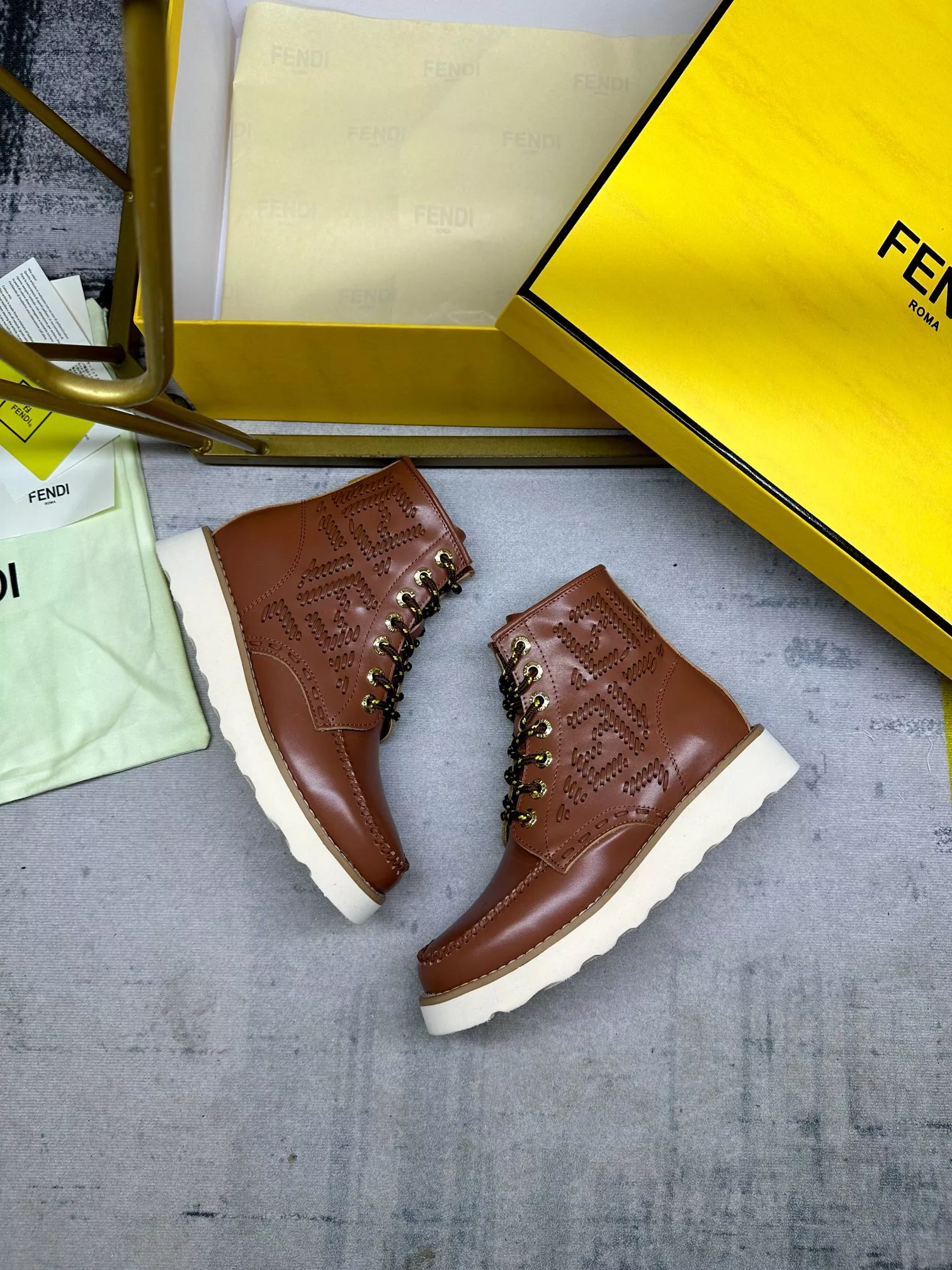 Fendi Fashion Boots For Women Soft 3217