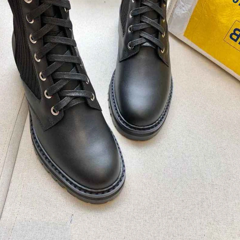 Fendi Fashion Boots For Women Timeless 5346
