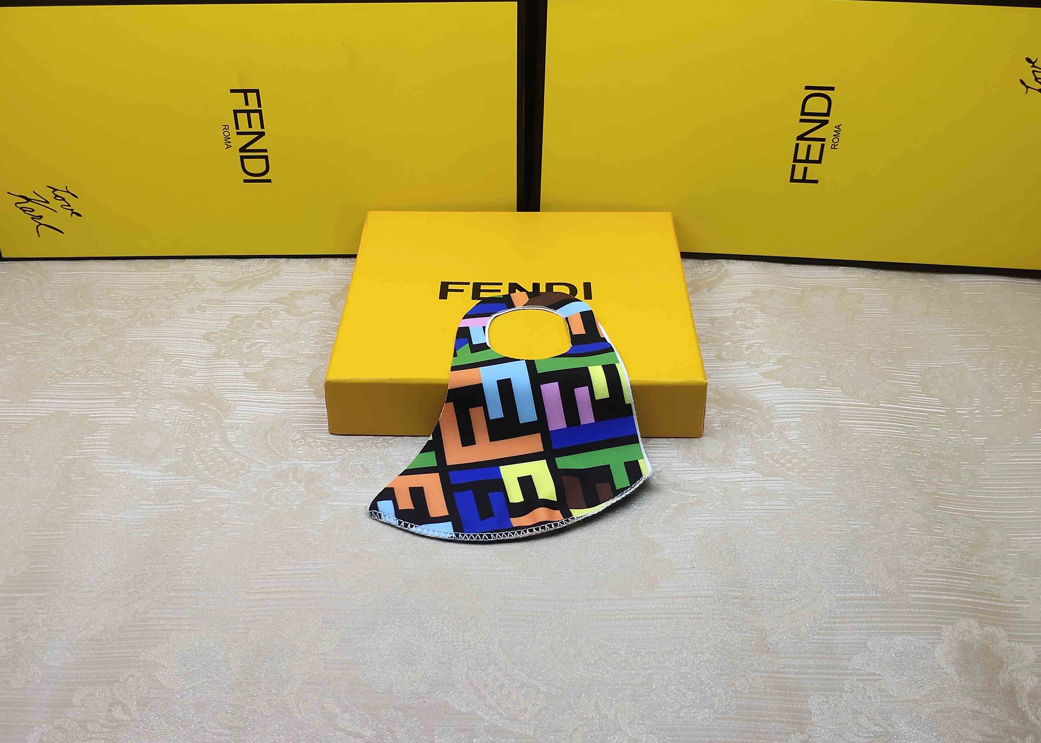 Fendi Fashion Mask StreetReady 7801