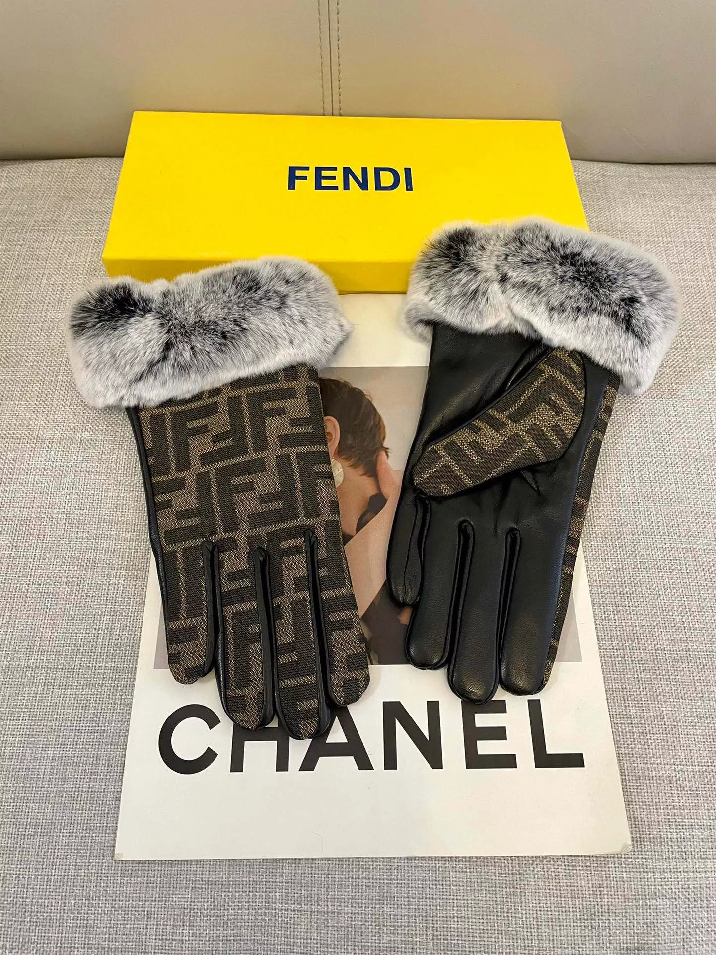 Fendi Gloves Flexible 6107