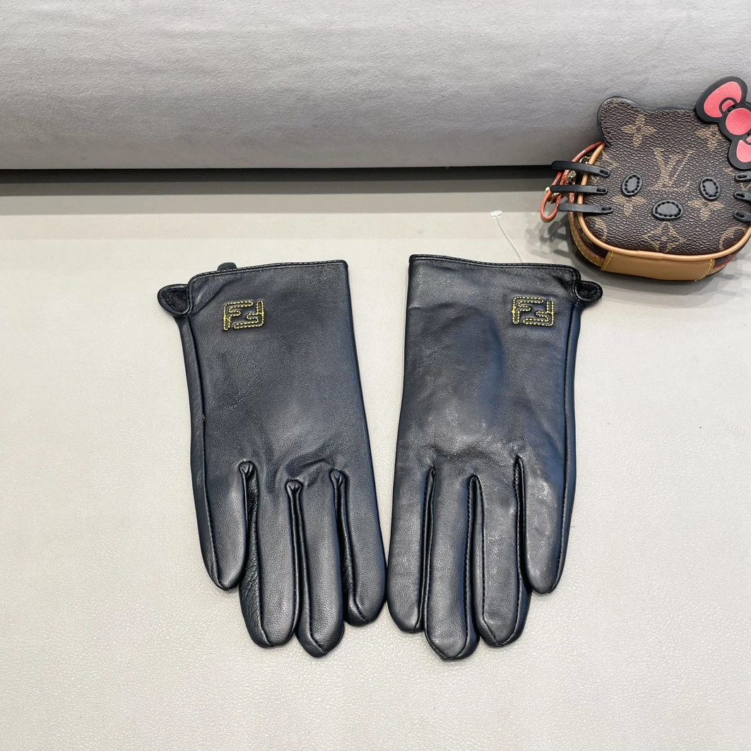 Fendi Gloves For Women EasyMatch 3855