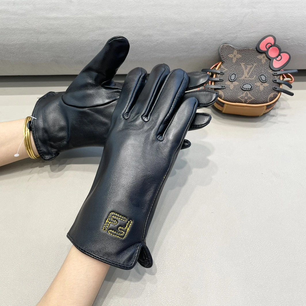 Fendi Gloves For Women EasyMatch 3855