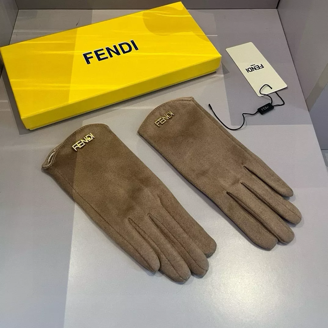 Fendi Gloves For Women Fashionable 7182