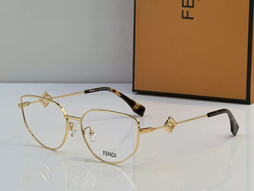 Fendi Goggles Sleek 8796