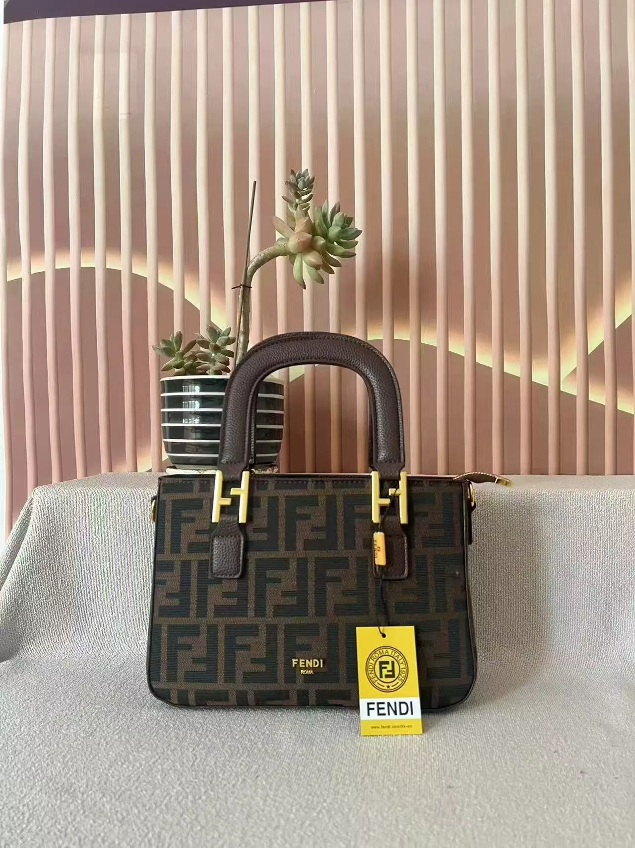 Fendi Handbags For Women Classic 4051