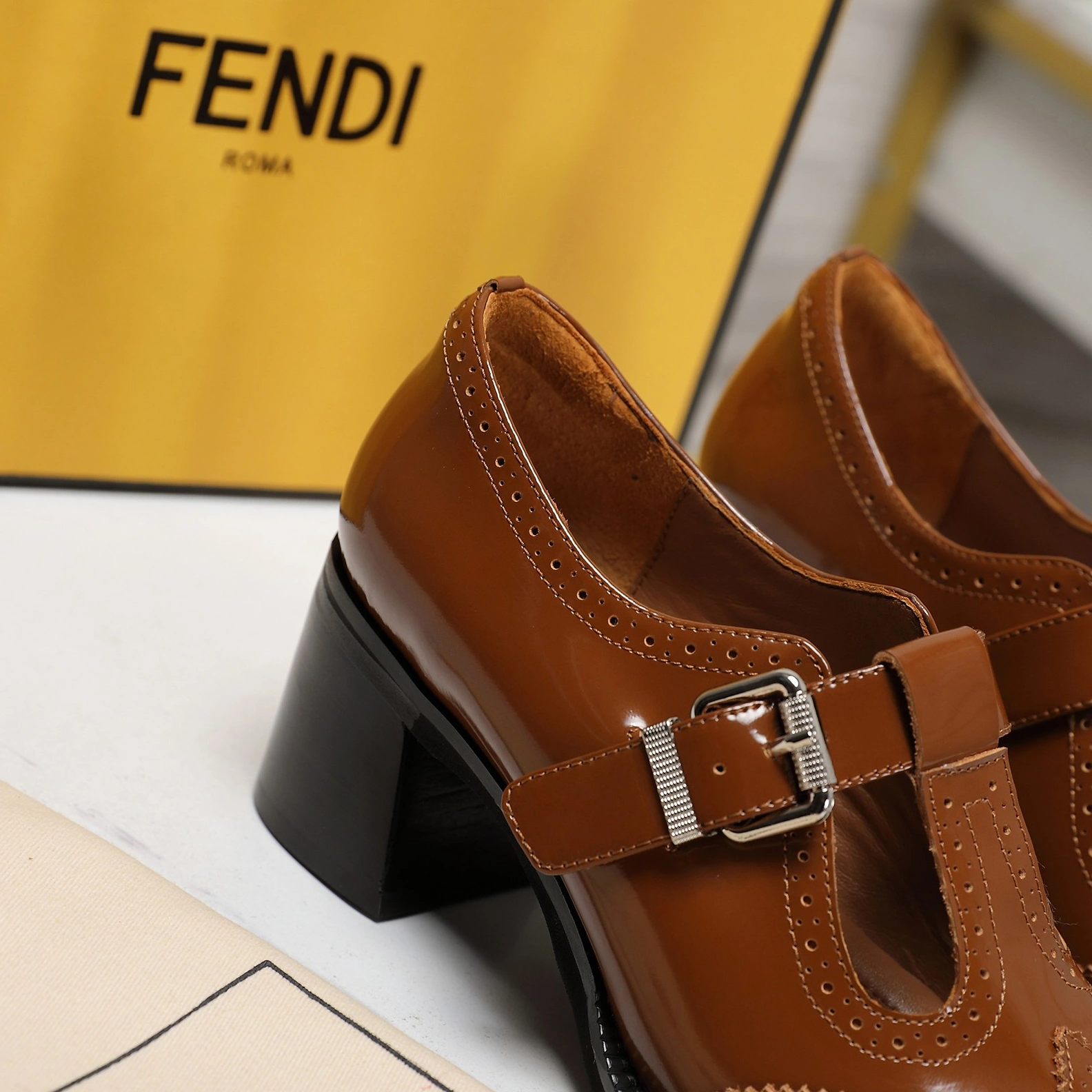 Fendi High-Heeled Shoes For Women Trendsetting 4250