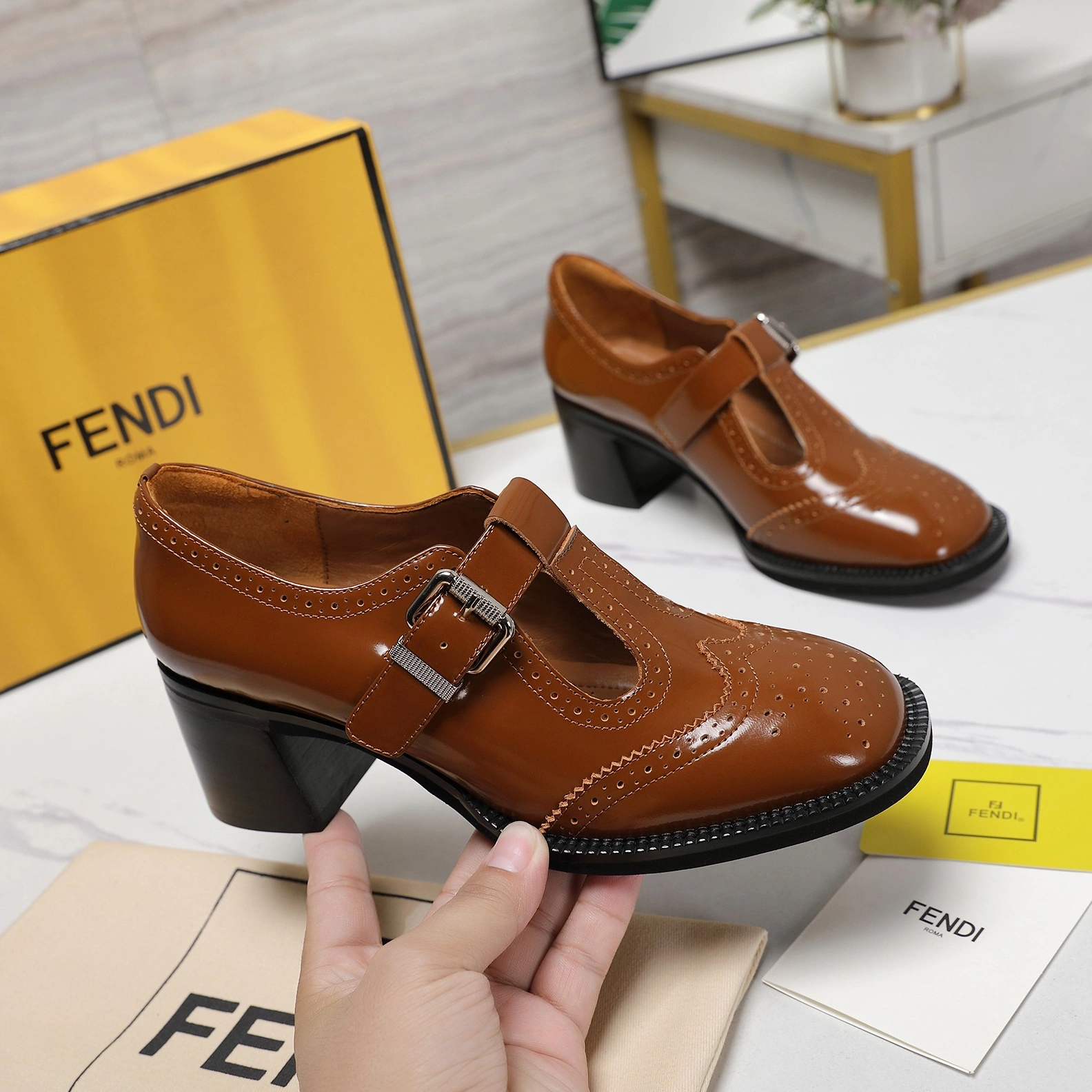 Fendi High-Heeled Shoes For Women Trendsetting 4250