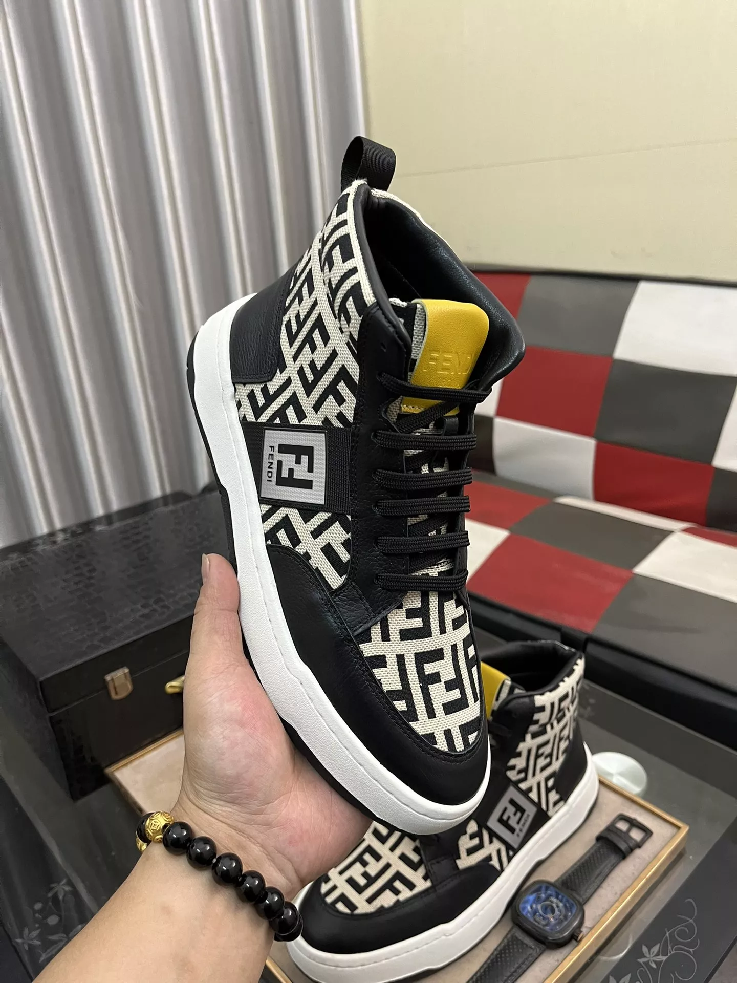 Fendi High Tops Casual Shoes For Men Affordable 9560