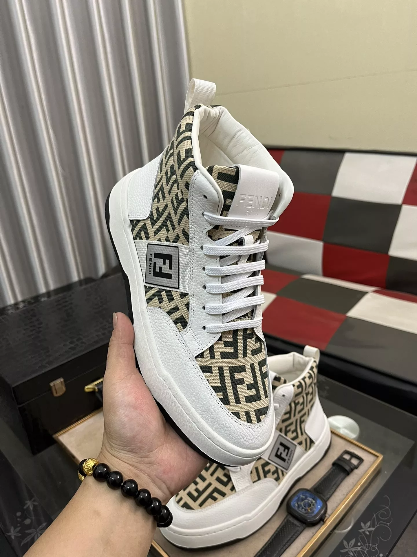 Fendi High Tops Casual Shoes For Men Classic 407