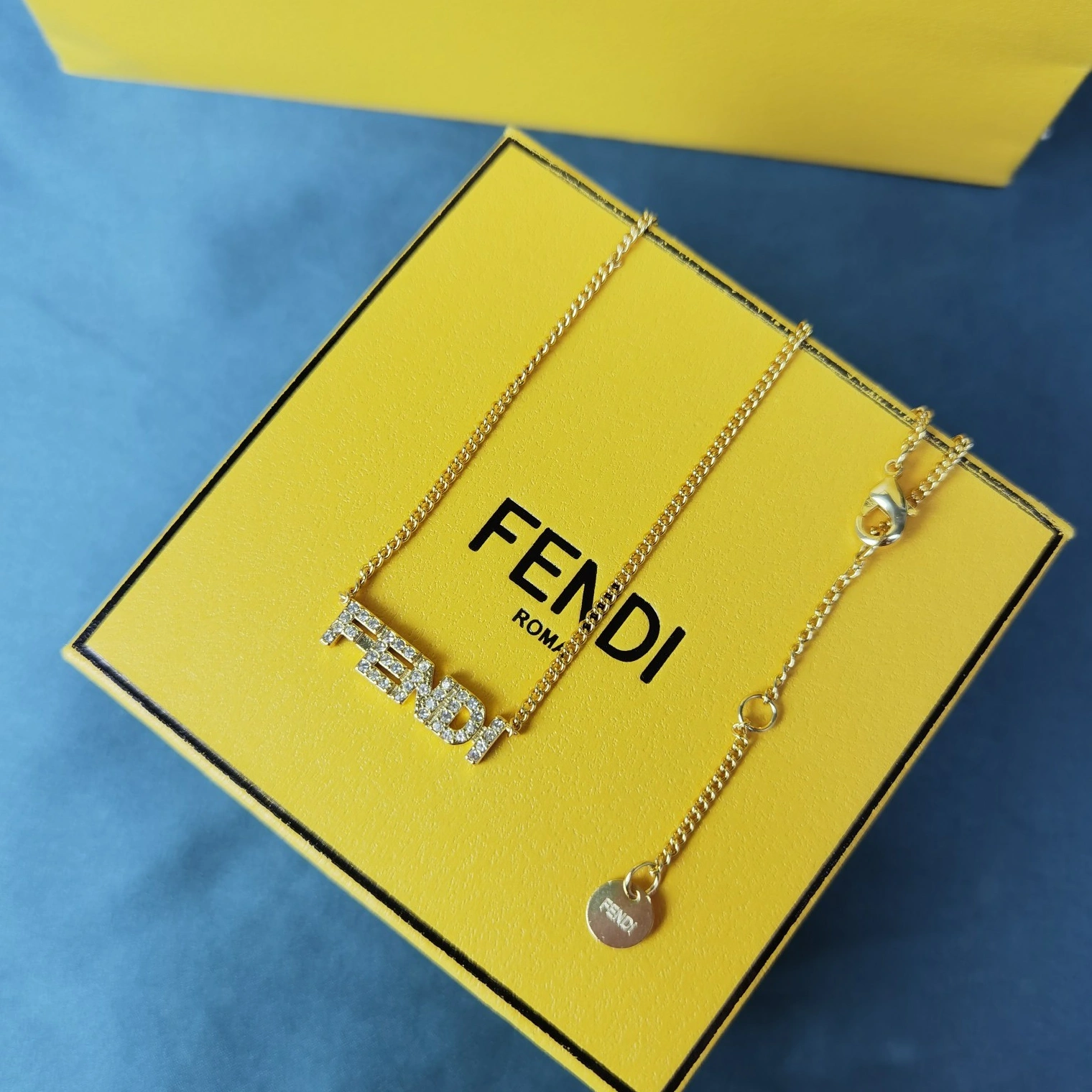 Fendi Necklace EyeCatching 3135