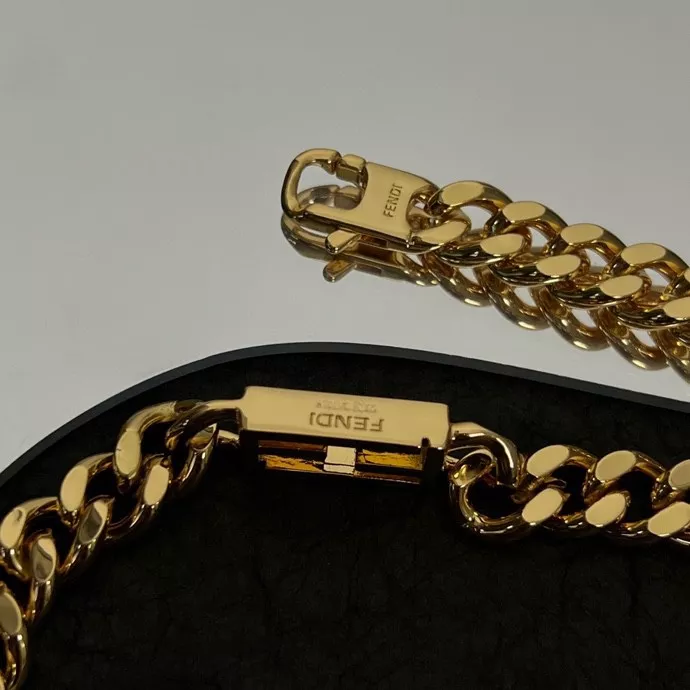 Fendi Necklaces Affordable 2736