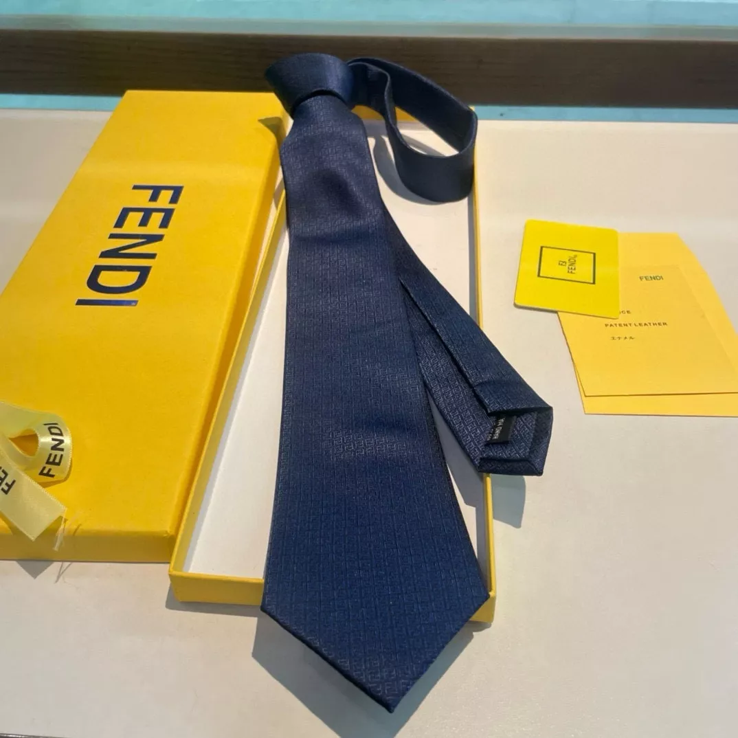 Fendi Necktie Durable 7003