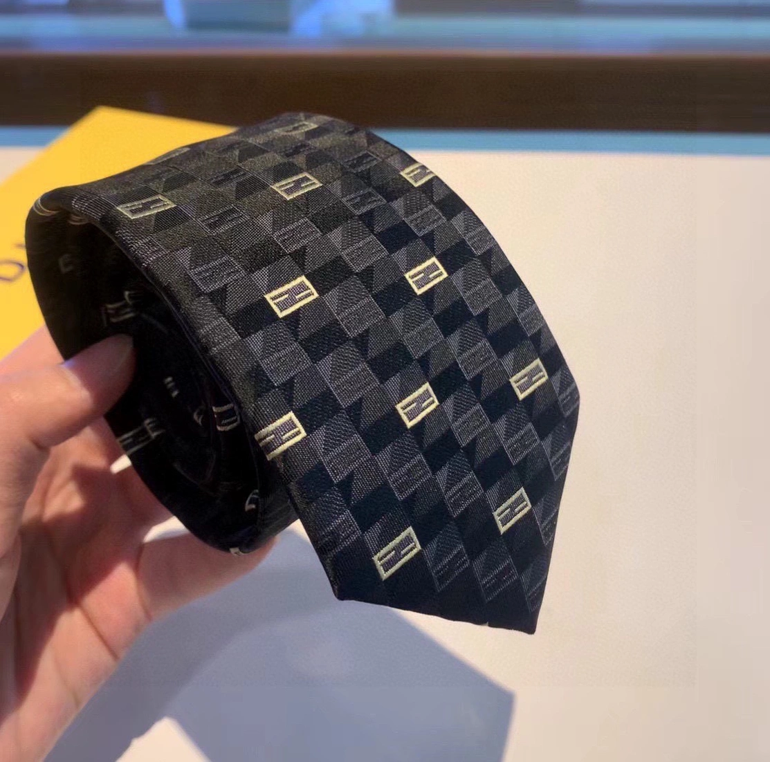 Fendi Necktie For Men NewStyle 4497