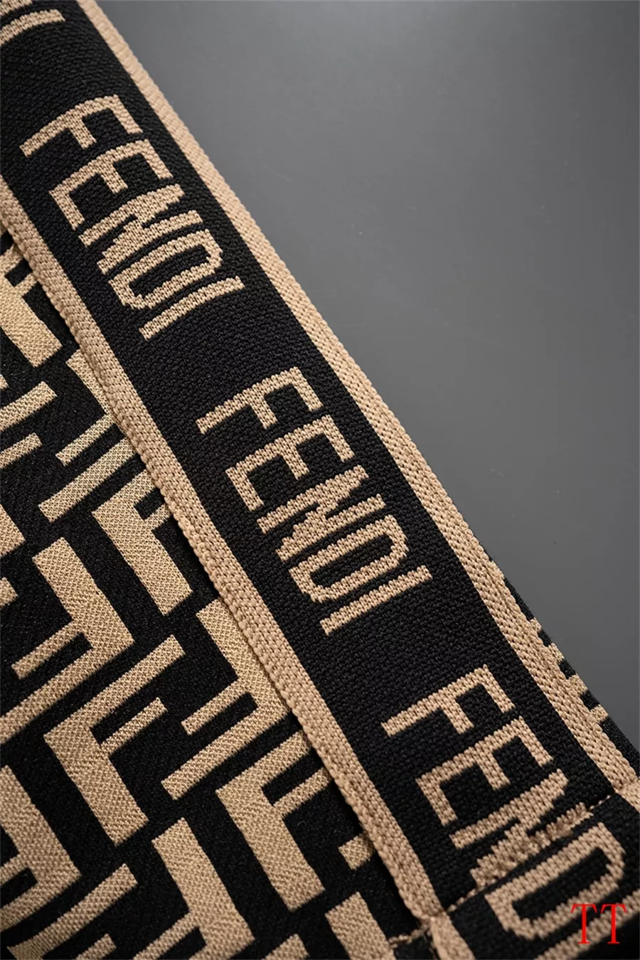 Fendi Pants For Men EasyMatch 9302