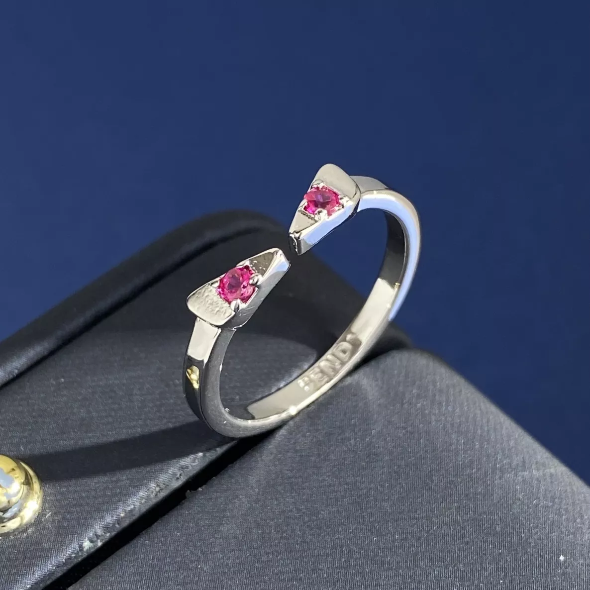 Fendi Rings Affordable 9133