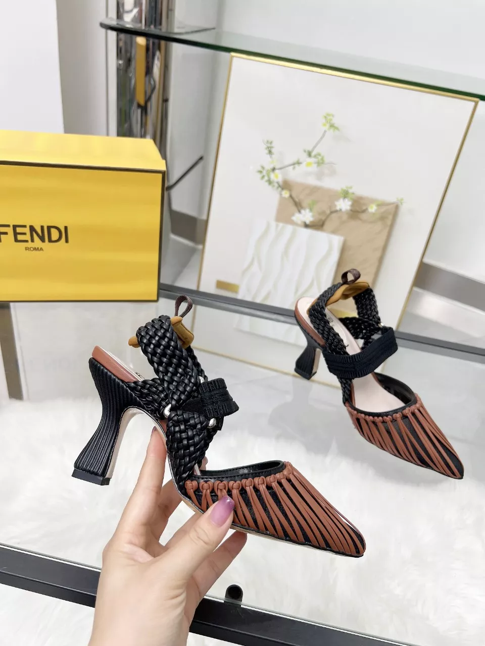 Fendi Sandal For Women Comfortable 9190