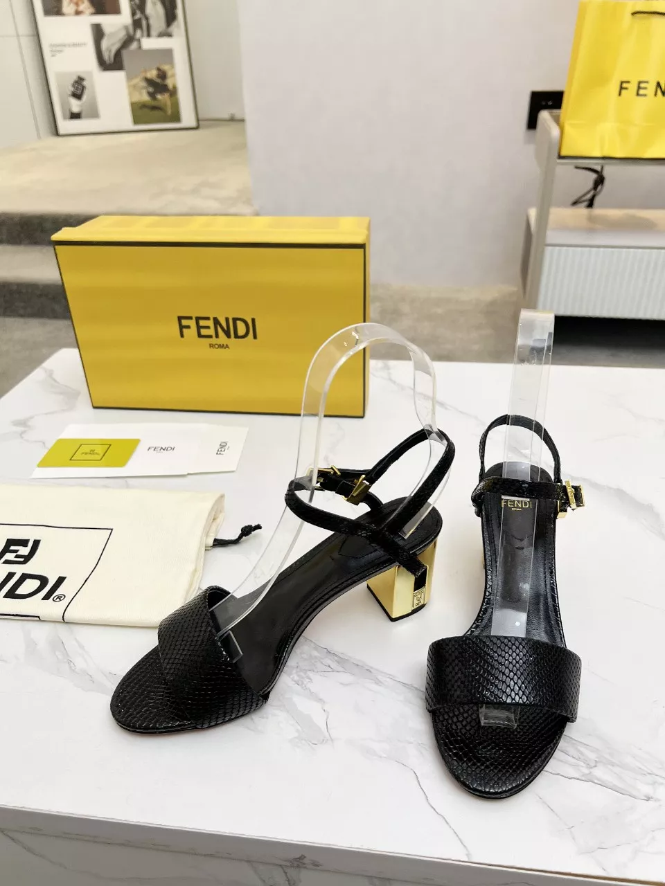 Fendi Sandal For Women Resilient 7457