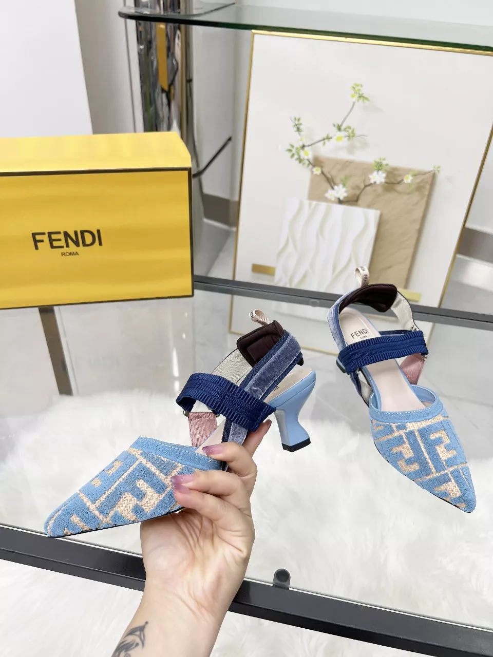 Fendi Sandal For Women Soft 6384