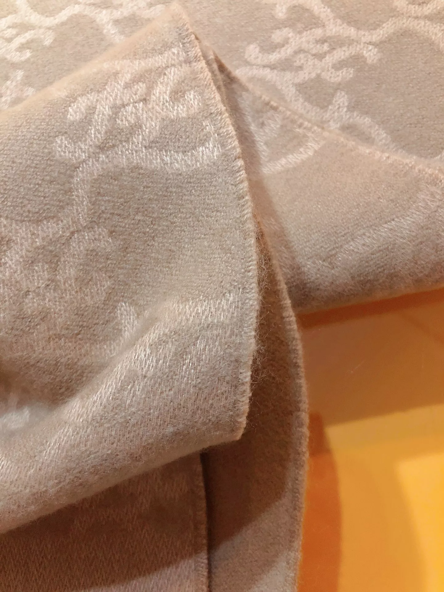 Fendi Scarf For Women EyeCatching 5955