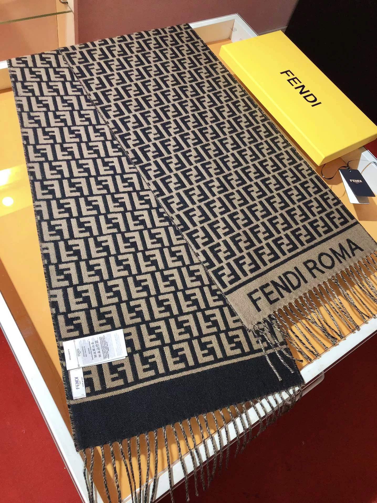 Fendi Scarf For Women Modern 6164