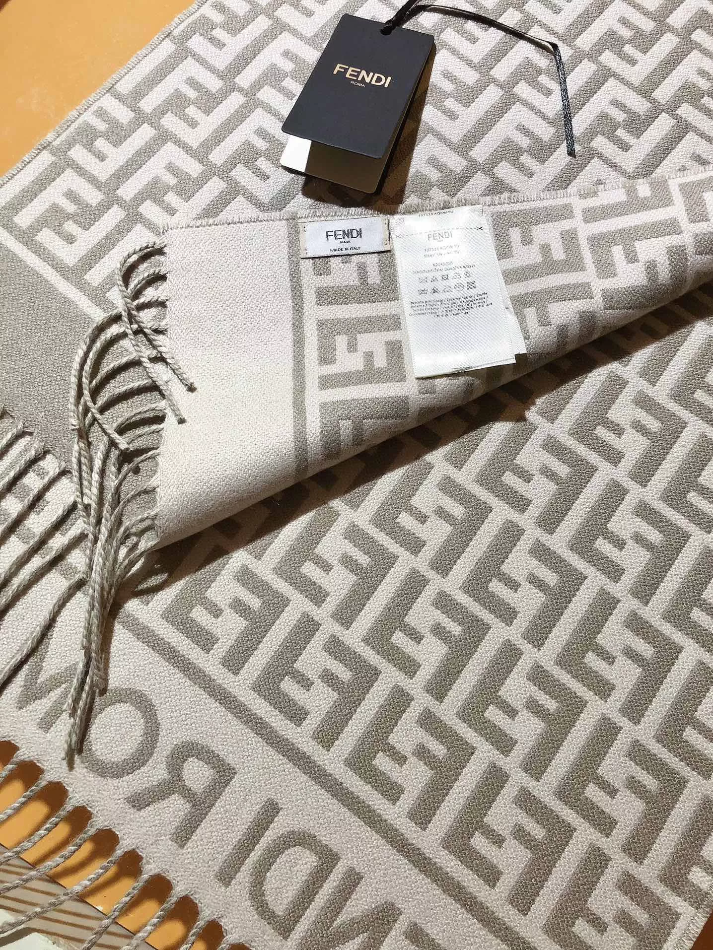Fendi Scarf For Women Resilient 3677