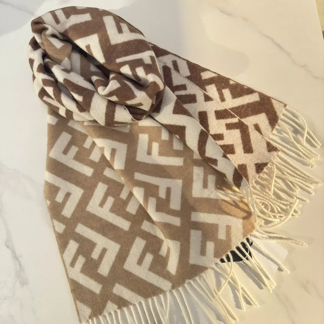 Fendi Scarf For Women StreetReady 1237