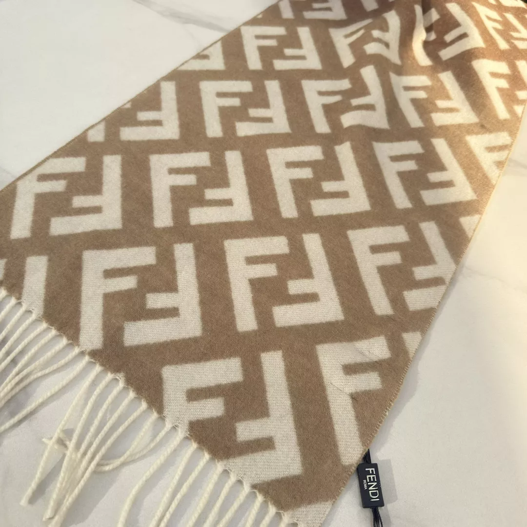 Fendi Scarf For Women StreetReady 1237