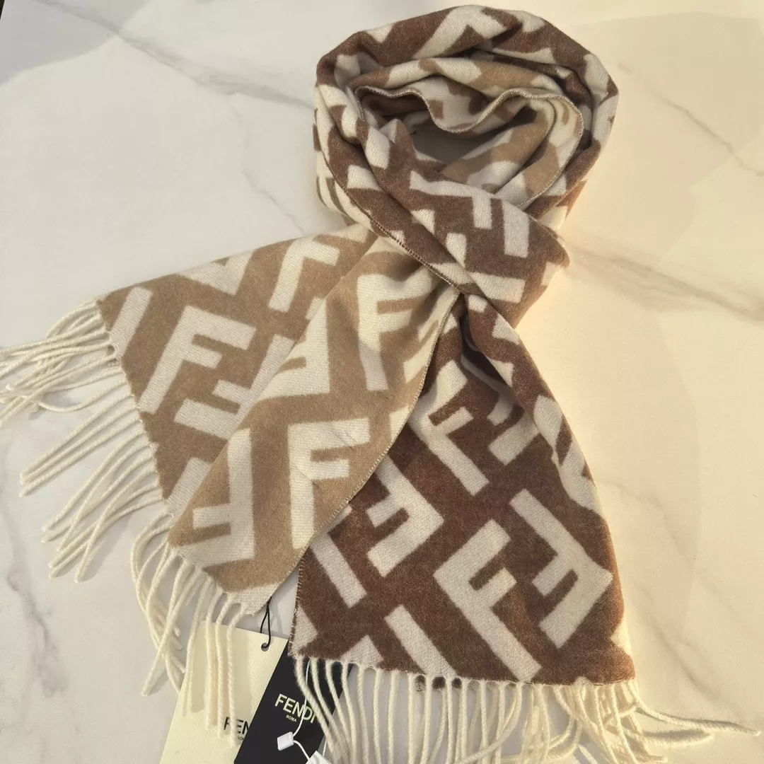 Fendi Scarf For Women StreetReady 1237