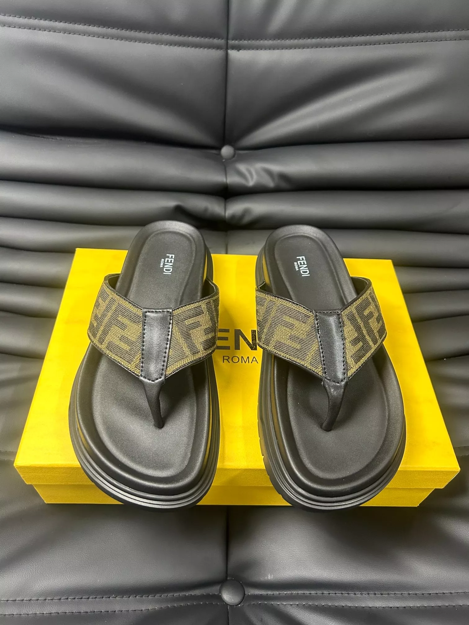 Fendi Slippers For Men Affordable 2819