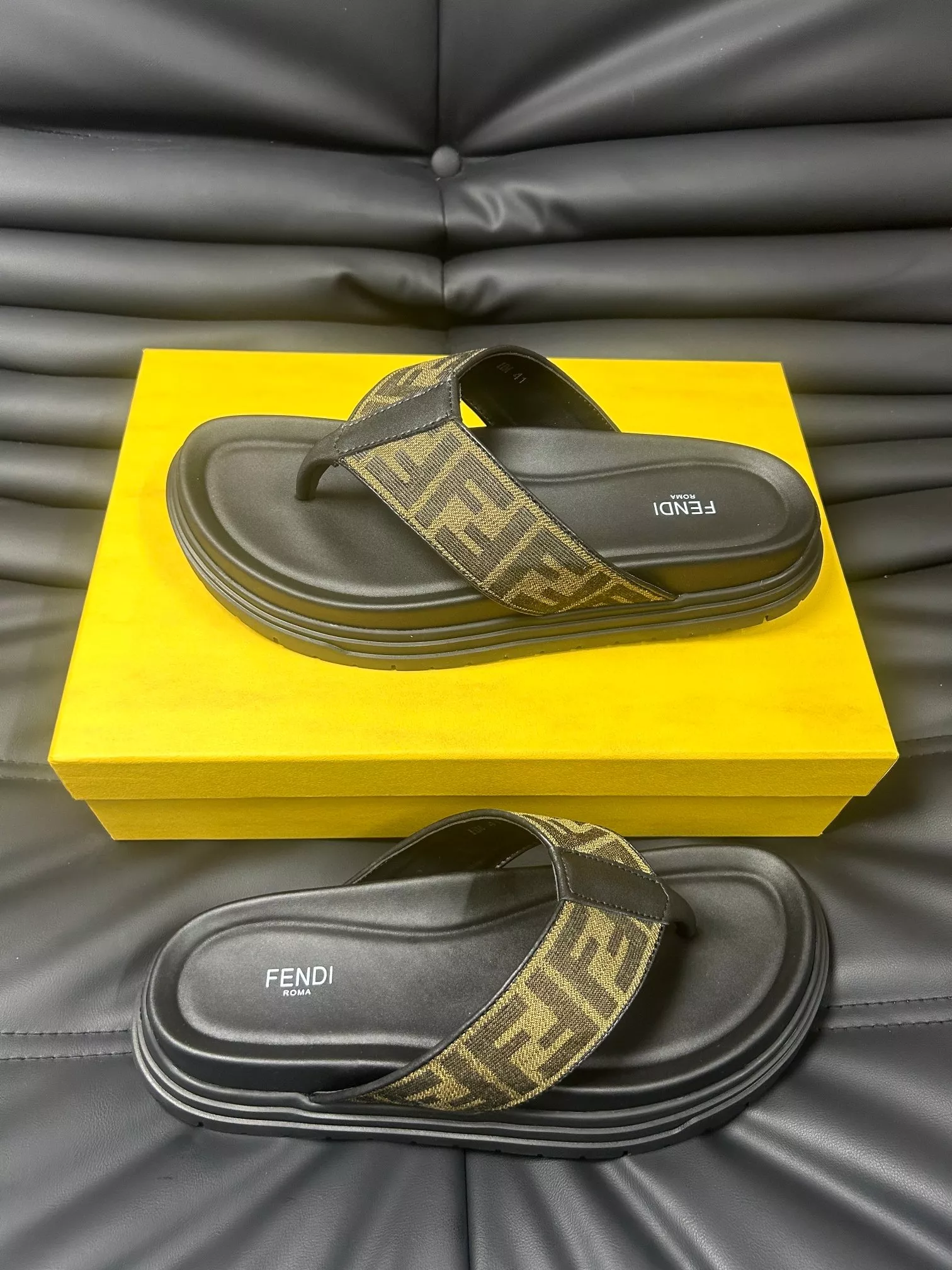 Fendi Slippers For Men Affordable 2819