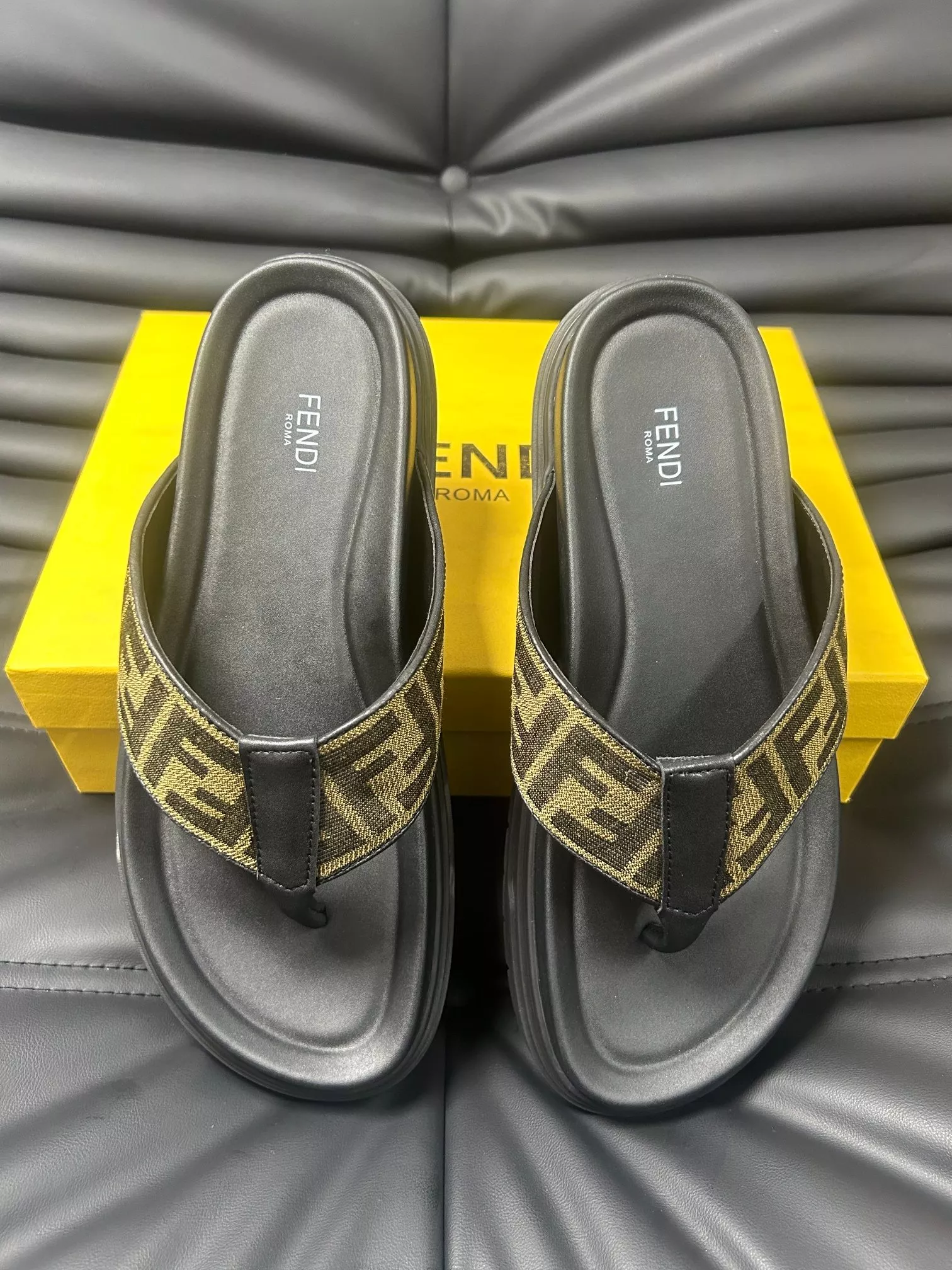 Fendi Slippers For Men Affordable 2819