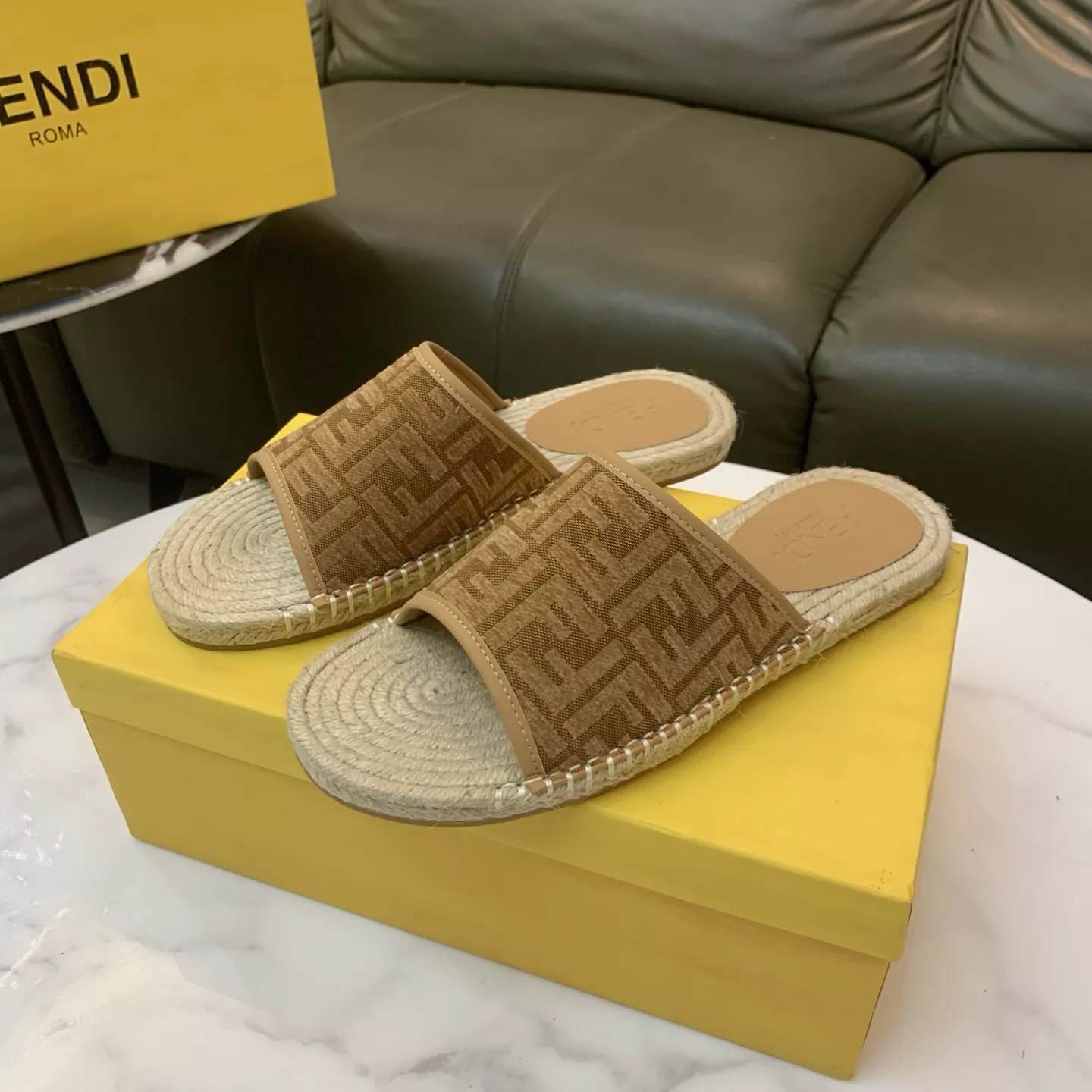 Fendi Slippers For Men Affordable 3589