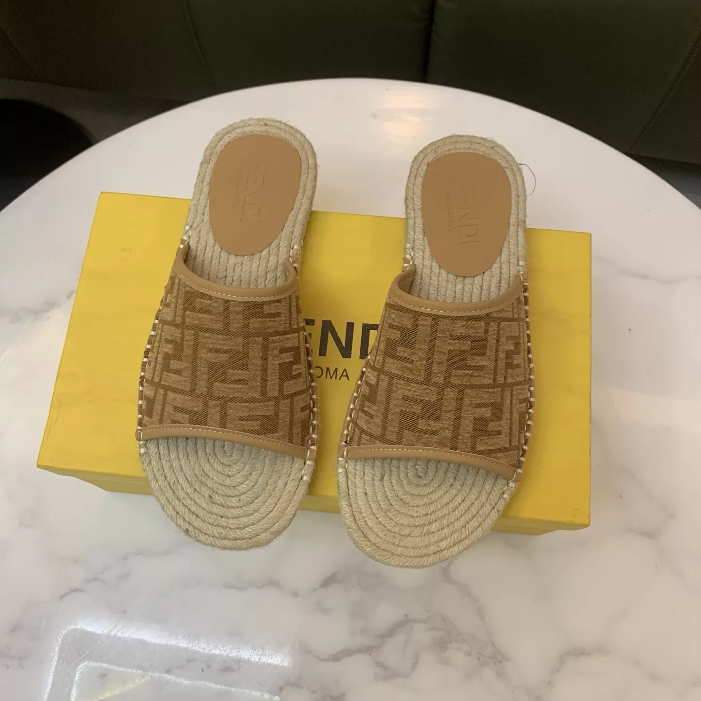 Fendi Slippers For Men Affordable 3589