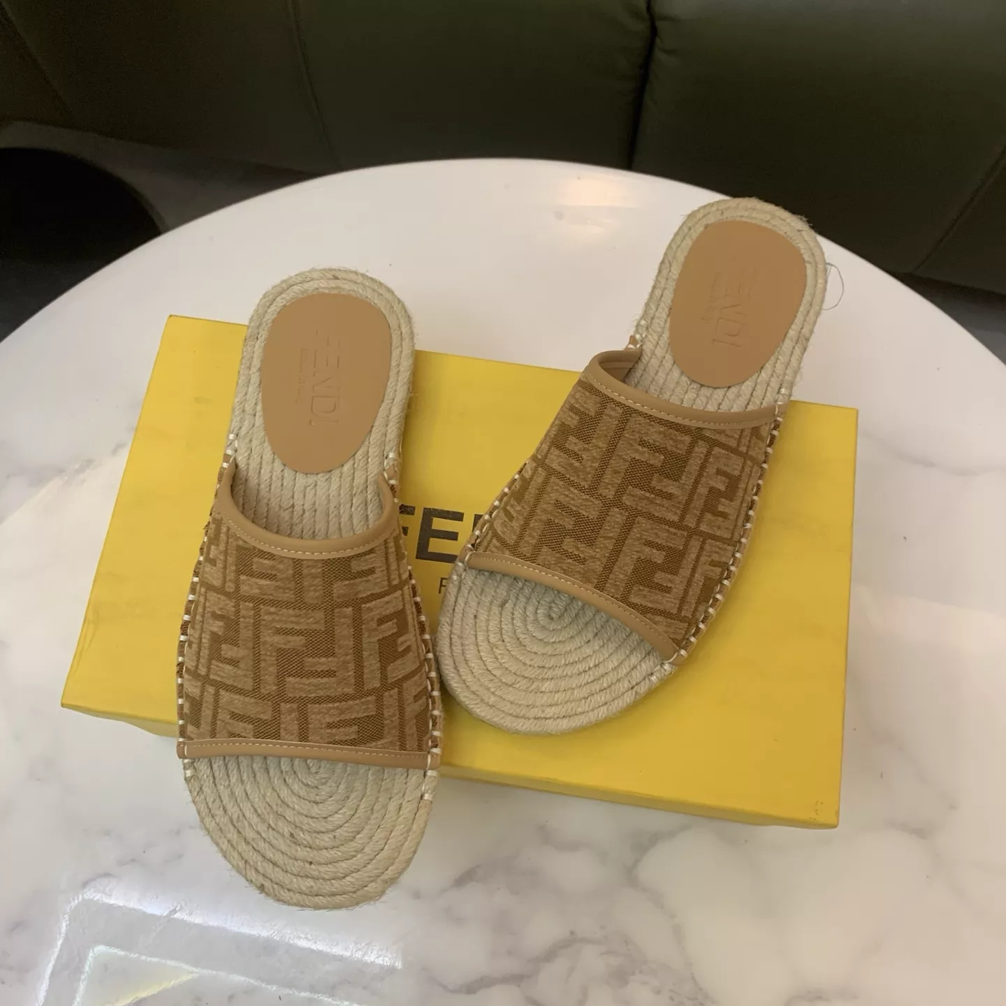 Fendi Slippers For Men Affordable 3589
