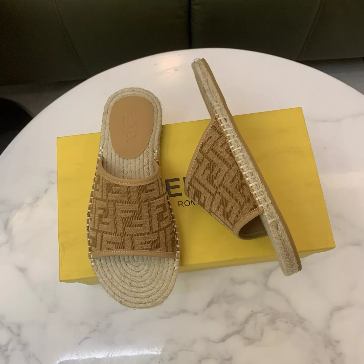 Fendi Slippers For Men Affordable 3589