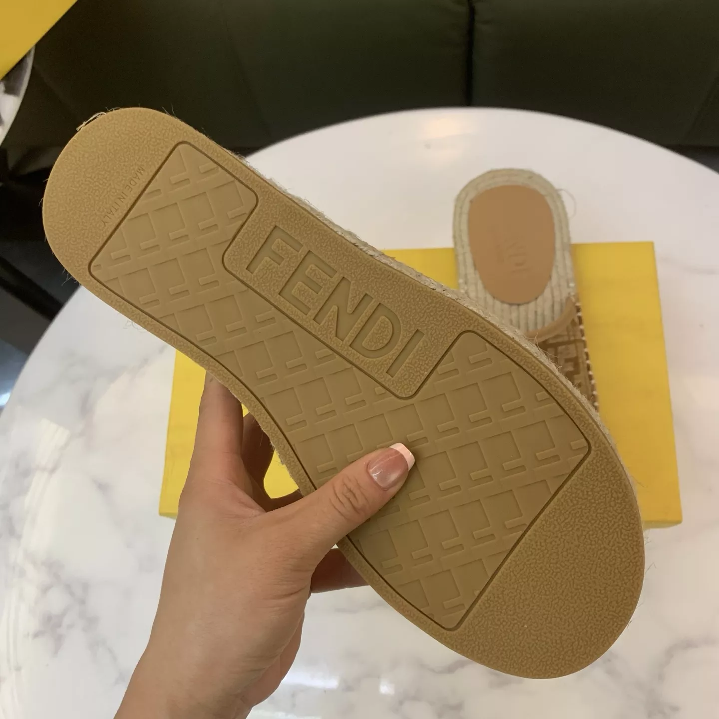 Fendi Slippers For Men Affordable 3589