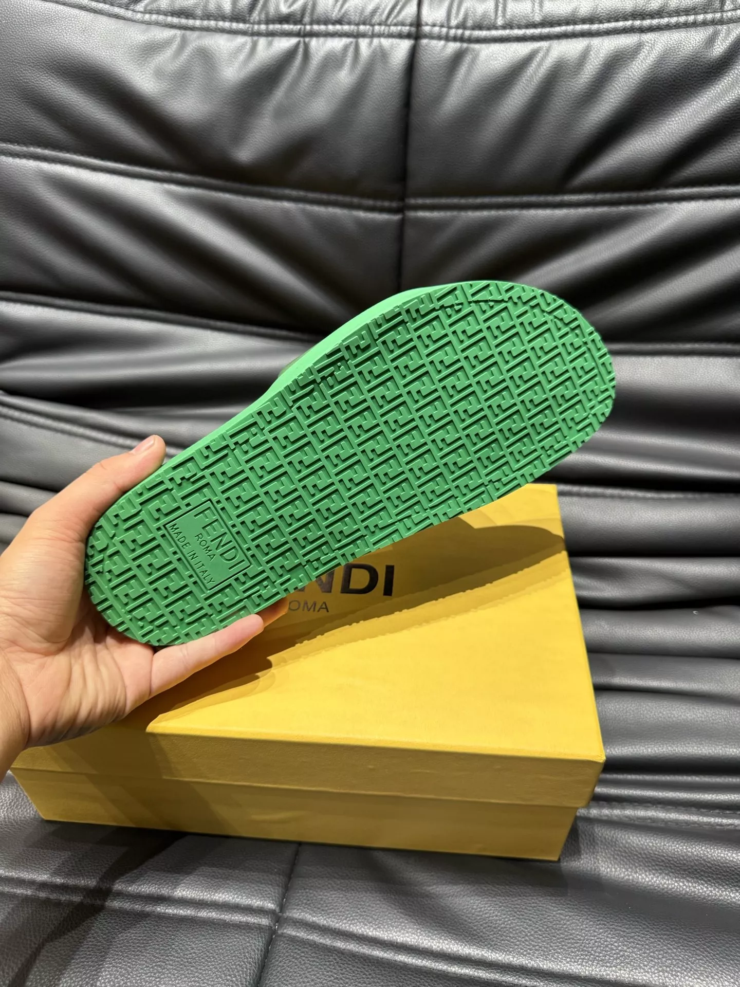 Fendi Slippers For Men Breathable 7798