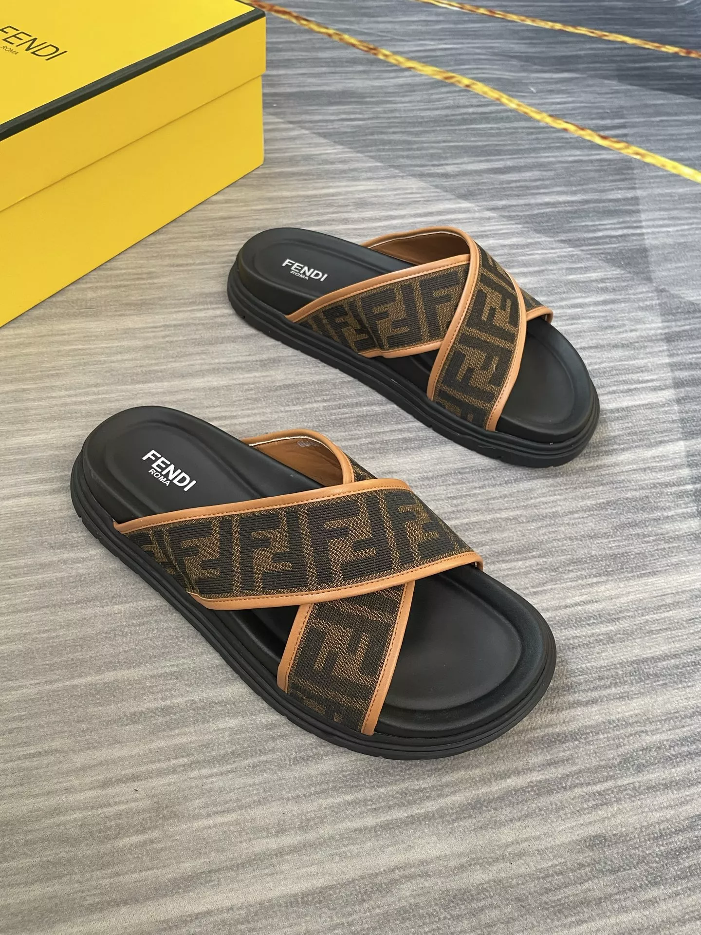 Fendi Slippers For Men Comfortable 6795
