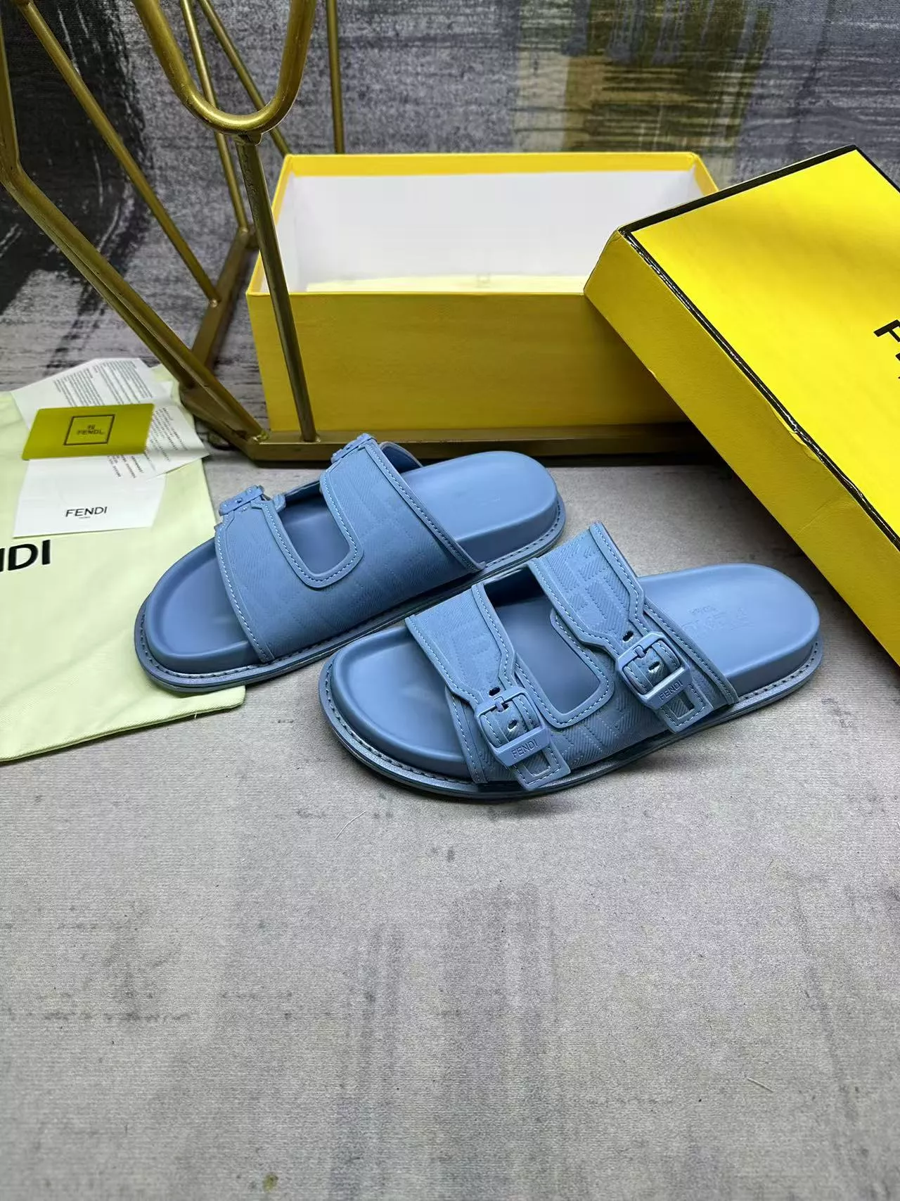 Fendi Slippers For Men Cozy 2963