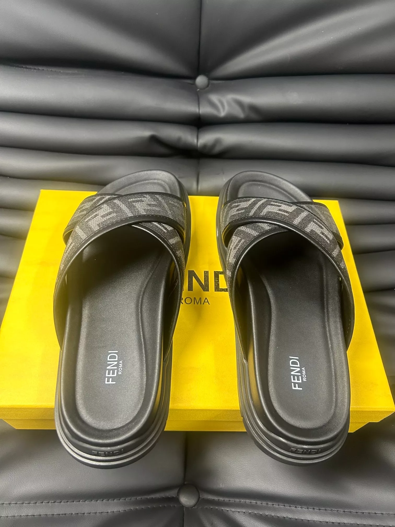 Fendi Slippers For Men Efficient 2468