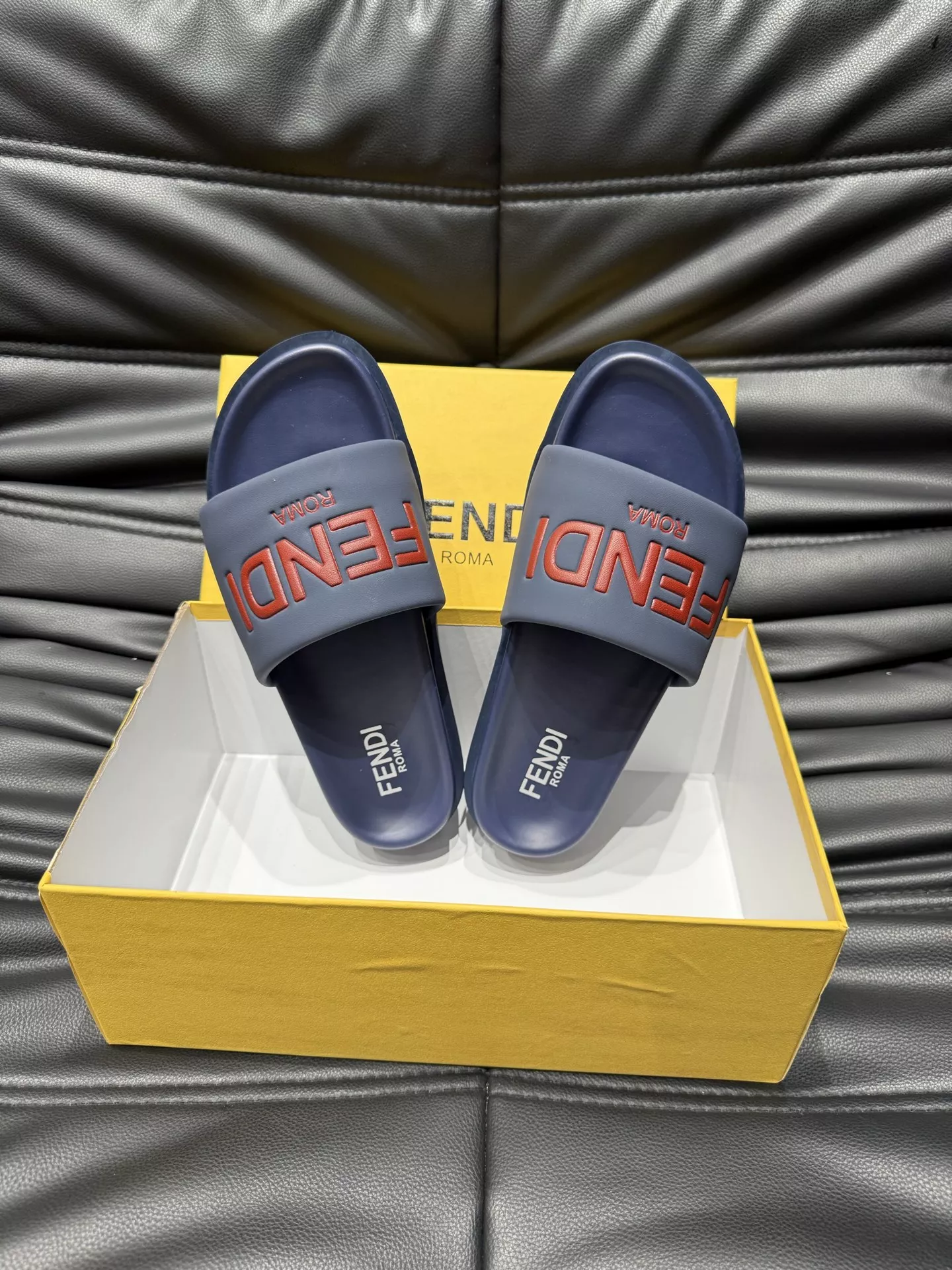 Fendi Slippers For Men GoodFit 1732