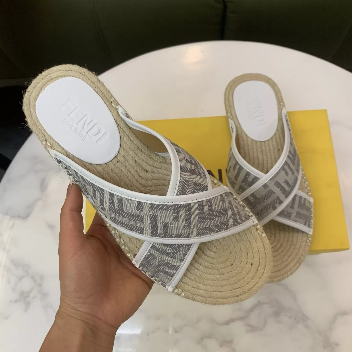 Fendi Slippers For Men Lightweight 231